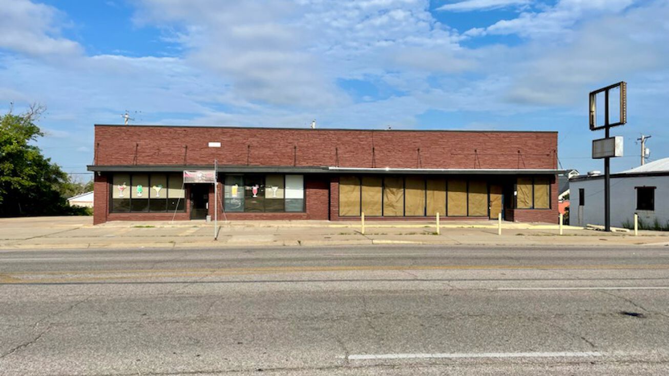 1339-1343 N Hillside St, Wichita, KS 67214 | Crexi.com