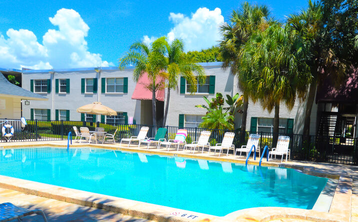 Pictures of Multifamily property located at 4325 Aegean Dr, Tampa, FL 33611 for sales - image #1