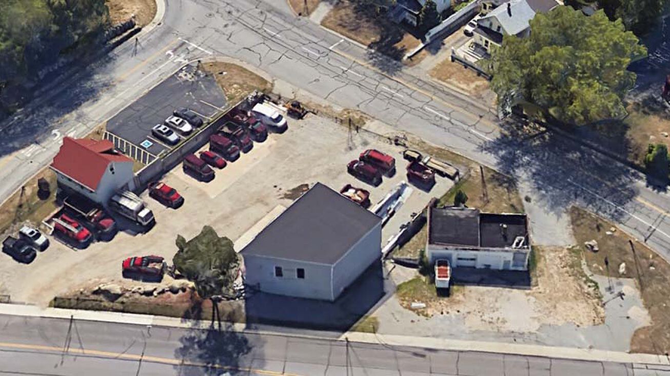 36 North St, Groton, CT 06340