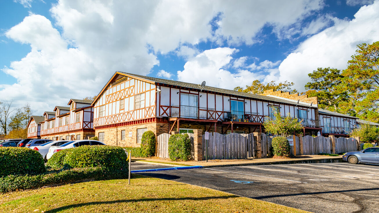 901 W Pine St, Hattiesburg, MS 39401