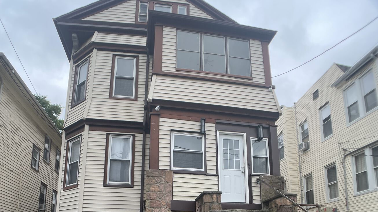 27 Wolcott Terrace, Newark, NJ 07112