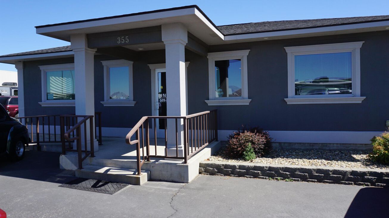 355 Wine Country Rd, Prosser, WA 99350