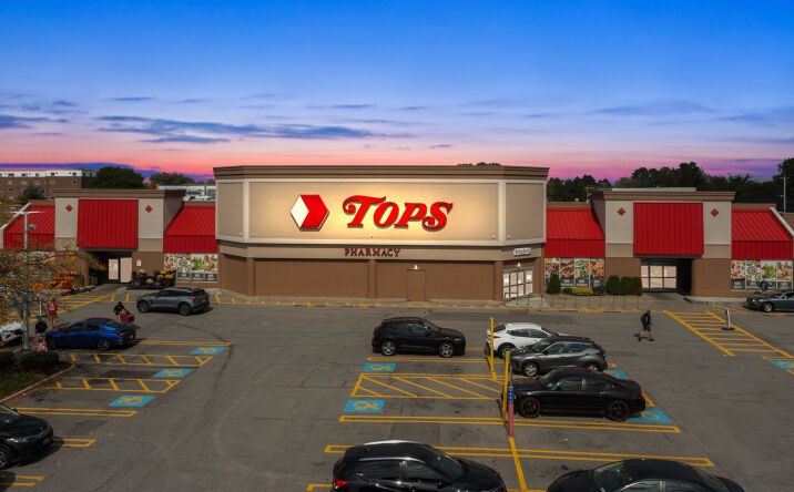 Pictures of Retail property located at 3980 Maple Rd, Amherst, NY 14226 for sales - image #1