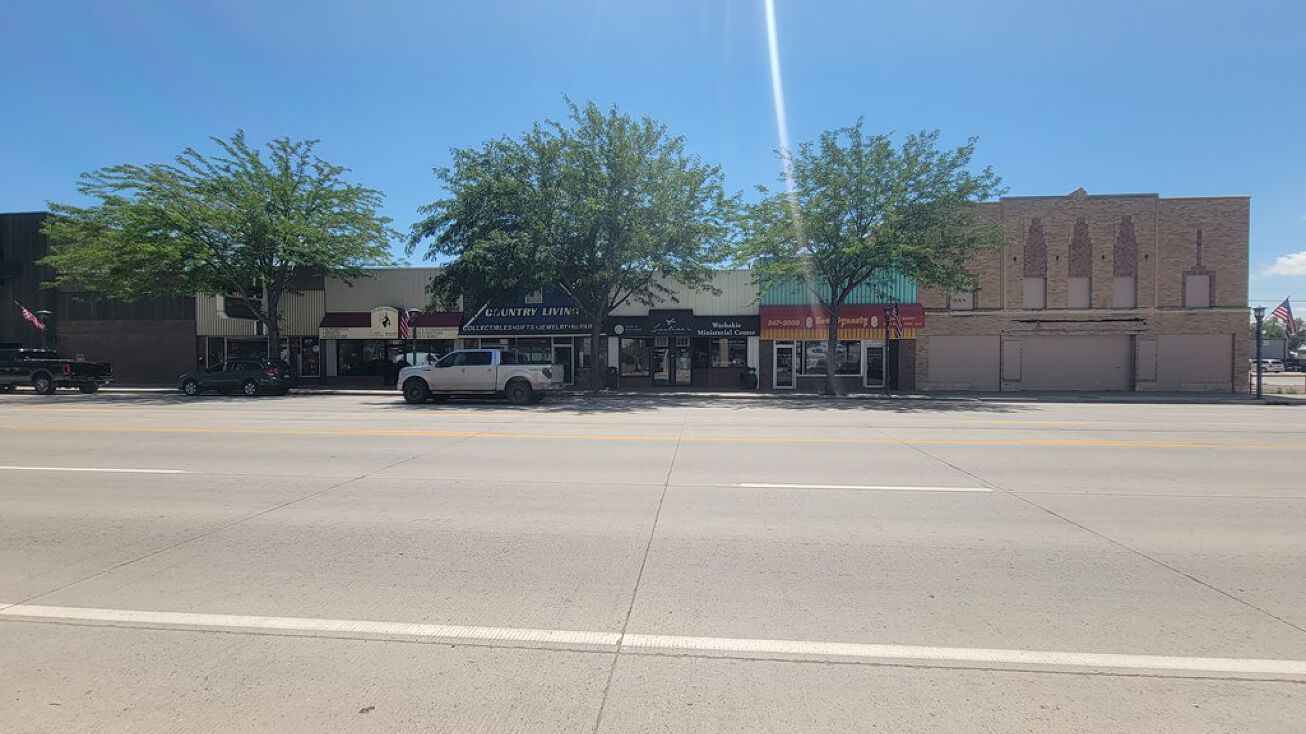 620 Big Horn Ave, Worland, WY 82401