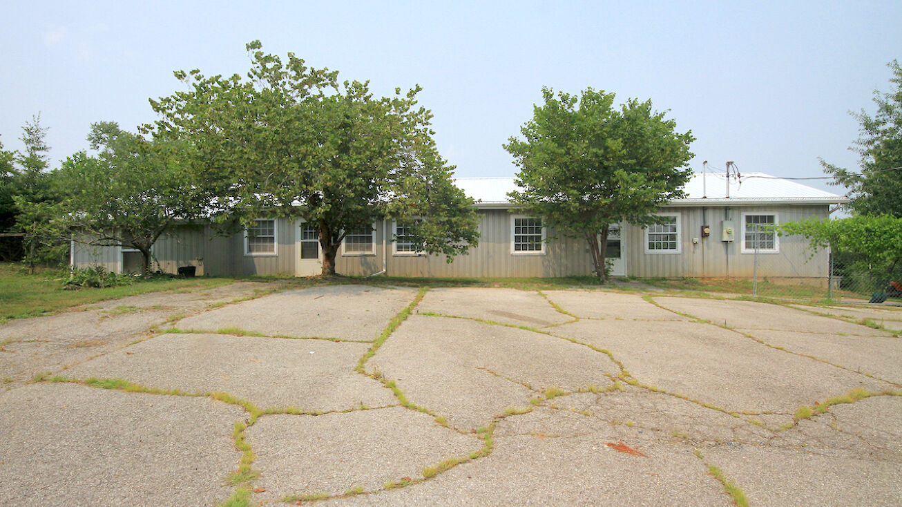 8671 Old Rt 13, Murphysboro, IL 62966