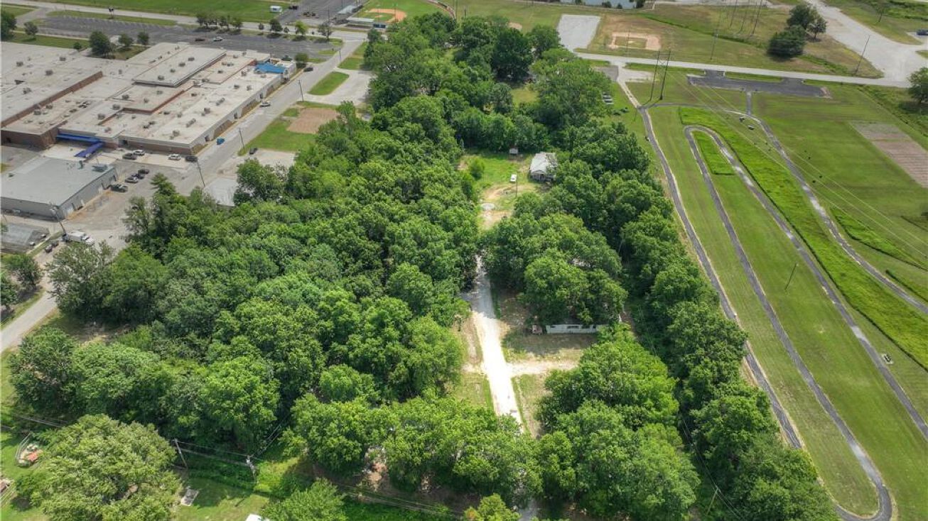 6830 SE Antelope Drive, Riverton, KS 66770