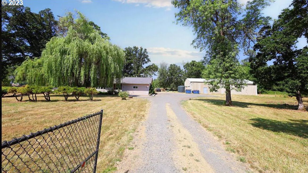 83766 Cloverdale Rd, Creswell, OR 97426