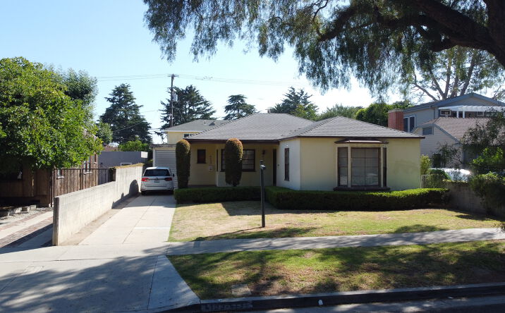 Pictures of Multifamily property located at 4131 Irving Pl, Culver City, CA 90232 for comps - image #1