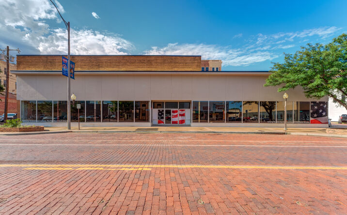 Pictures of Retail property located at 1013 Broadway St, Lubbock, TX 79401 for sales - image #1