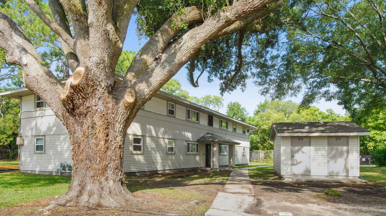 1315 Southlawn Blvd, New Orleans, LA 70114