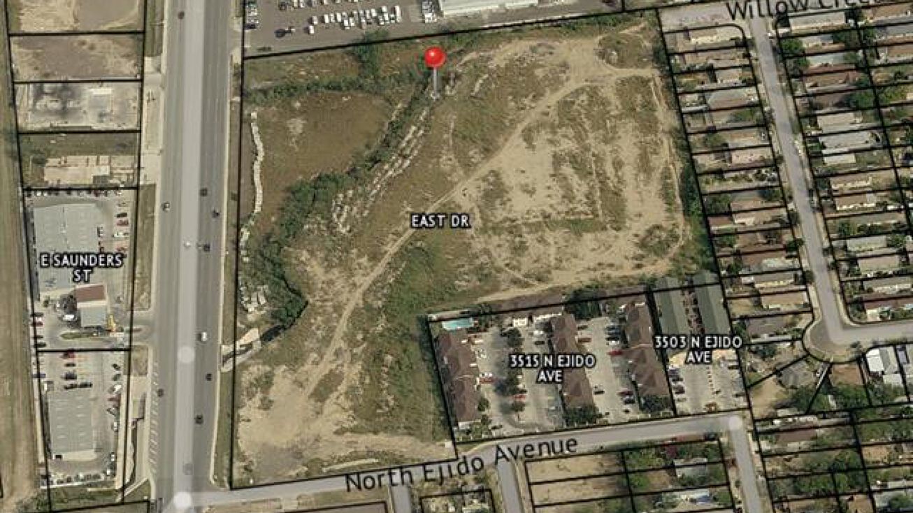 3527 E Saunders St, Laredo, TX 78041