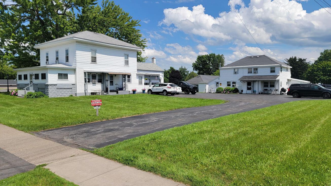 439441 S Main St, North Syracuse, NY 13212