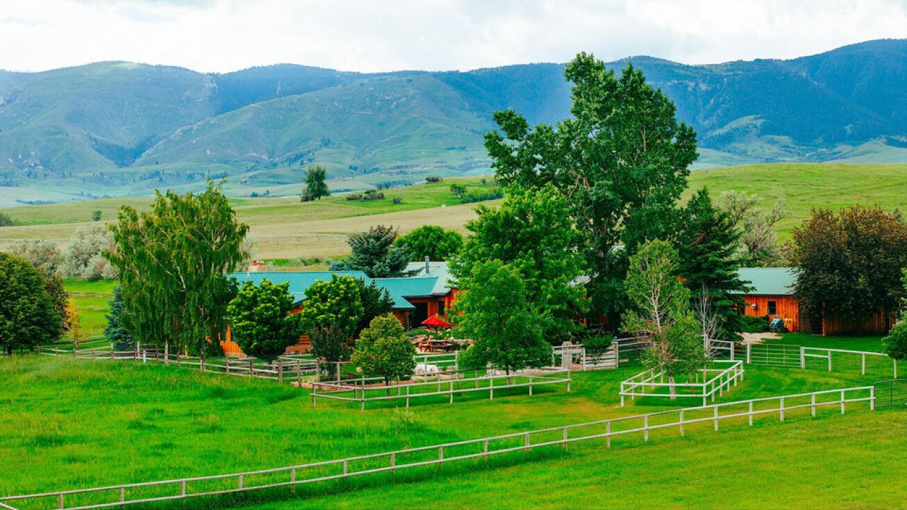 528 Hwy 335, Big Horn, WY 82801