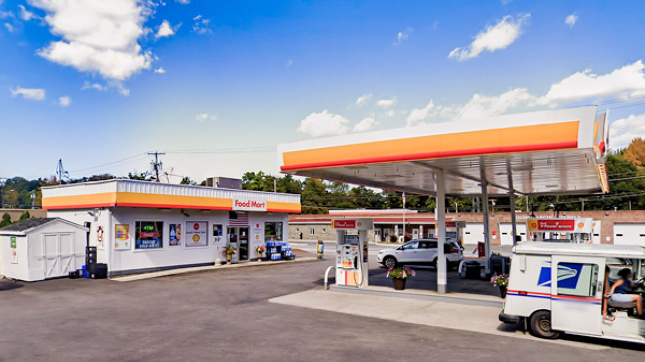 161 South Plank Rd, Newburgh, NY 12550