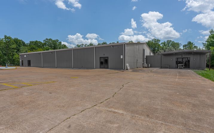 Pictures of Special Purpose property located at 7521 Coliseum Boulevard, Tract "A", Alexandria, LA 71303 for sales - image #1