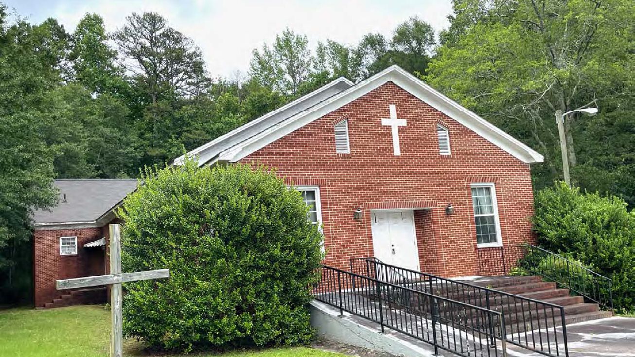 353 E Newnan Rd, Newnan, GA 30263