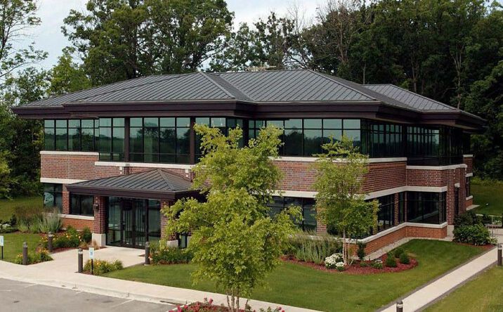 Pictures of Office property located at N21W23340 Ridgeview Pkwy, Waukesha, WI 53188 for sales - image #1