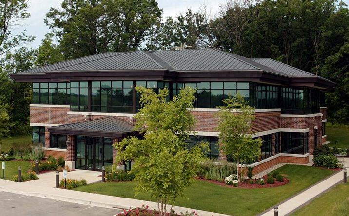 701 E Sunset Dr Waukesha WI 53189 Crexi com 701 E Sunset Dr Waukesha WI 53189 Crexi com