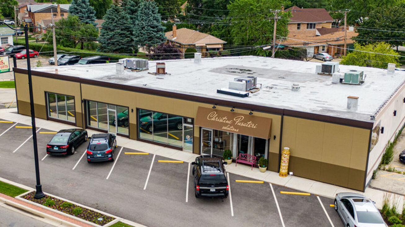 7665 N Milwaukee Ave, Niles, IL 60714