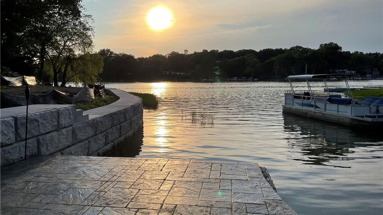 7814 NW Scenic Drive, Weatherby Lake, MO 64152