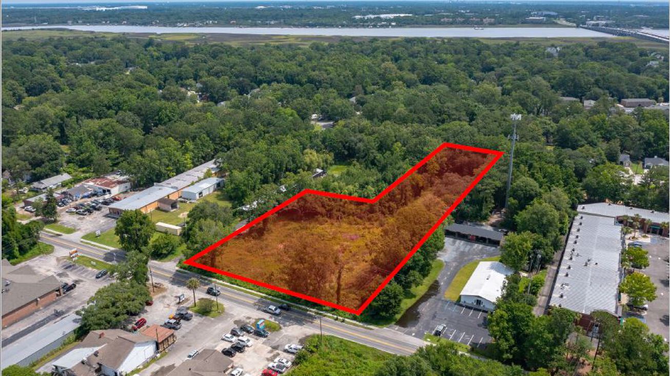 2440 Ashley River Rd, Charleston, SC 29414