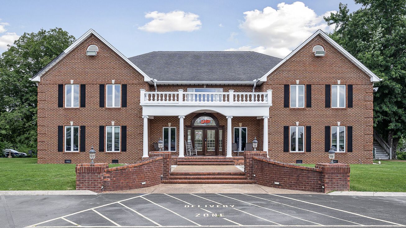 236 Miller Ave, Crossville, TN 38555