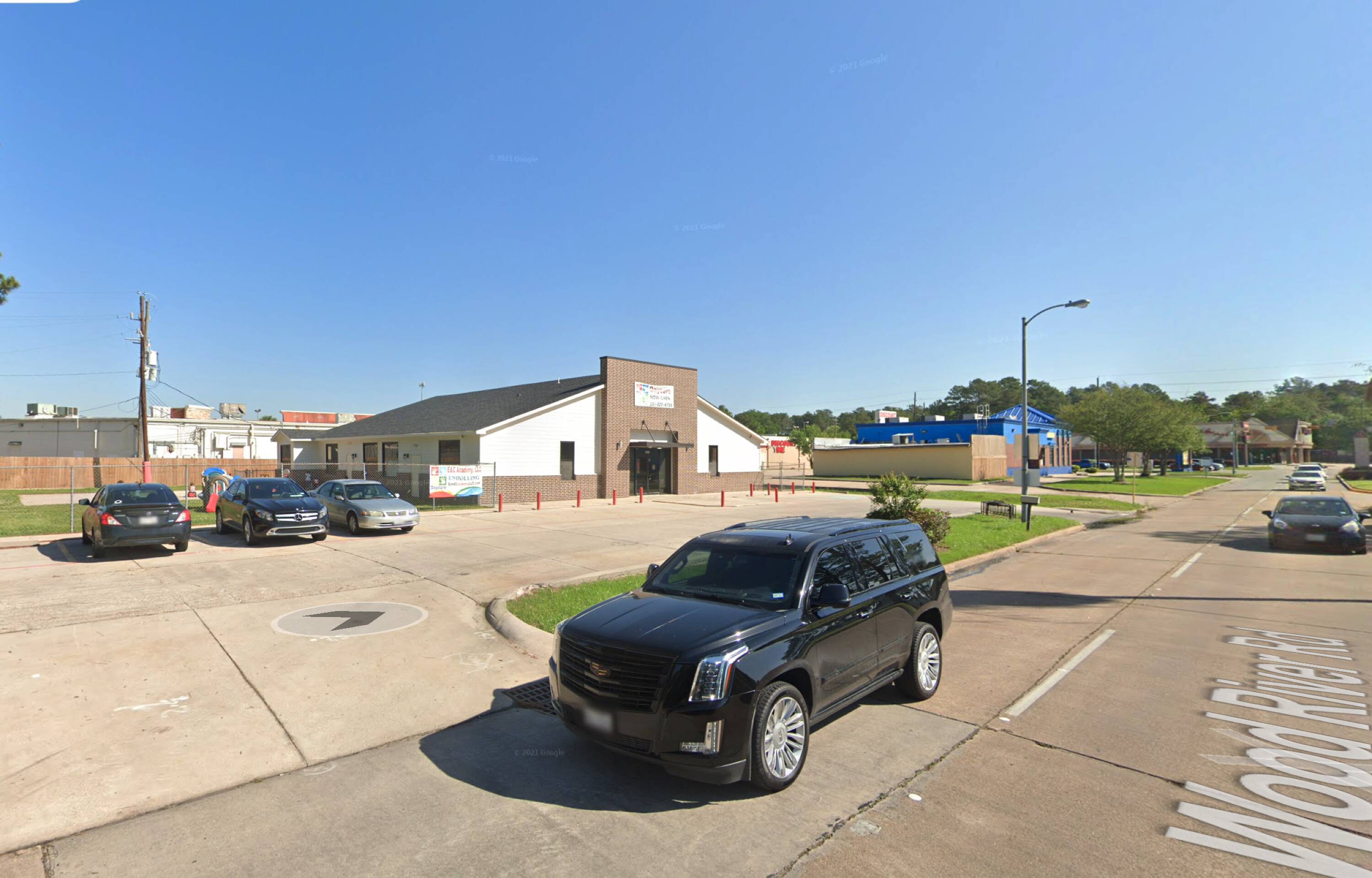 100% Leased Freestanding Building 2911 Wood River Dr
