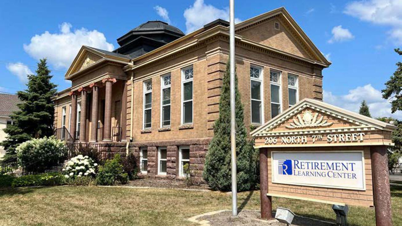 206 N 7th St, Brainerd, MN 56401