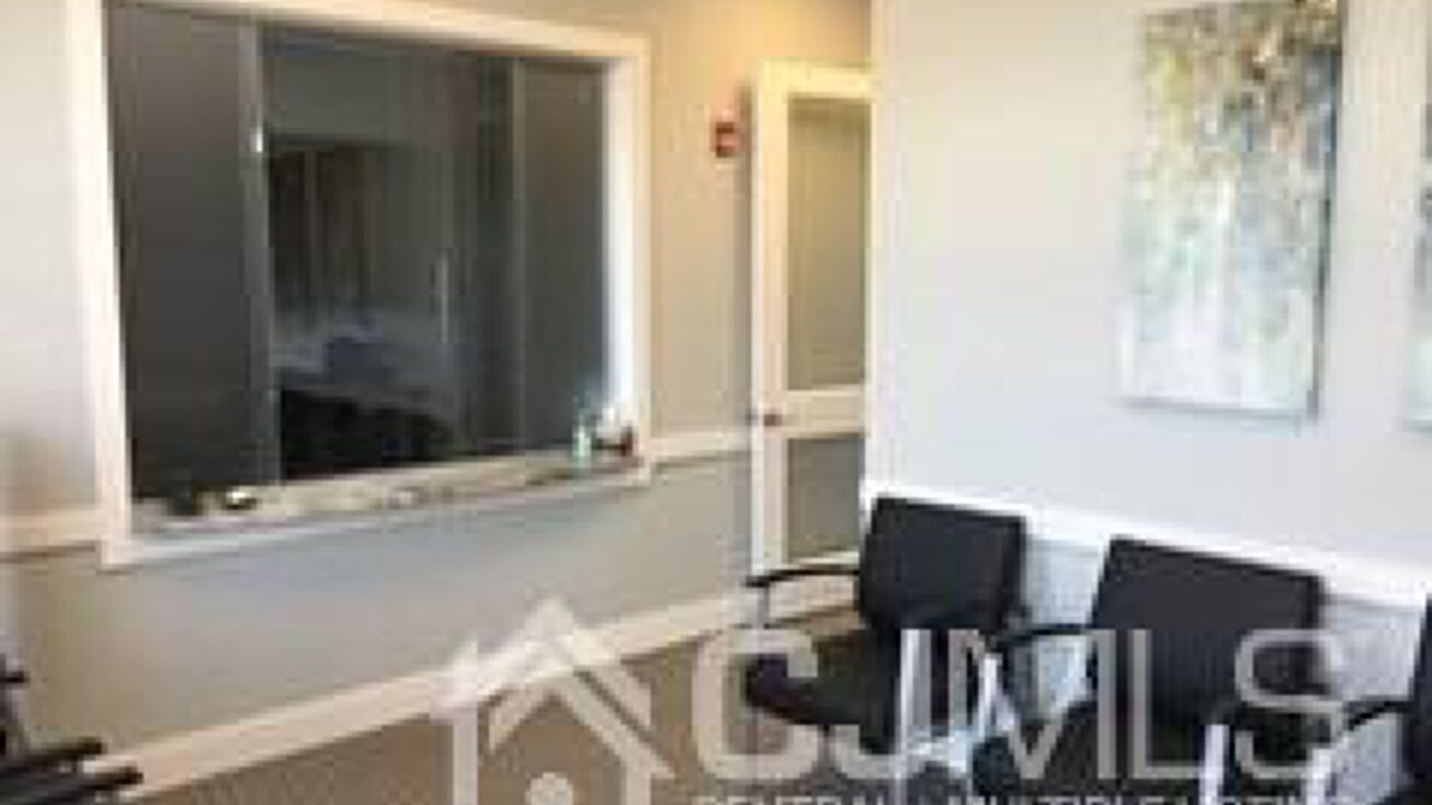 28 Wills Way, Piscataway, NJ 08854