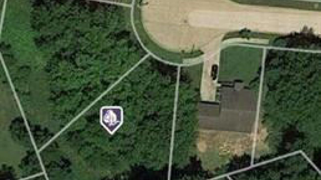 215 Michael Ct, Painesville, OH 44077