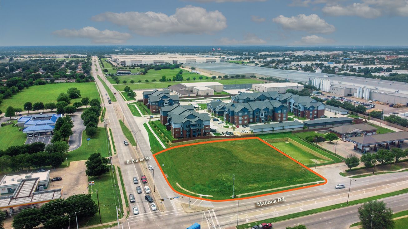 4650 Matlock Rd, Arlington, TX 76018