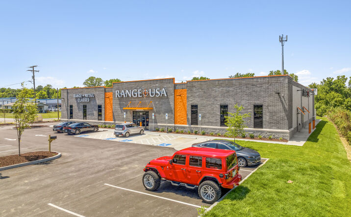 Pictures of Retail property located at 300 Cartwright St, Goodlettsville, TN 37072 for comps - image #1