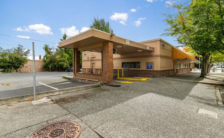 Pictures of Retail property located at 1501 Cornwall Ave, Bellingham, WA 98225 for sales - image #1