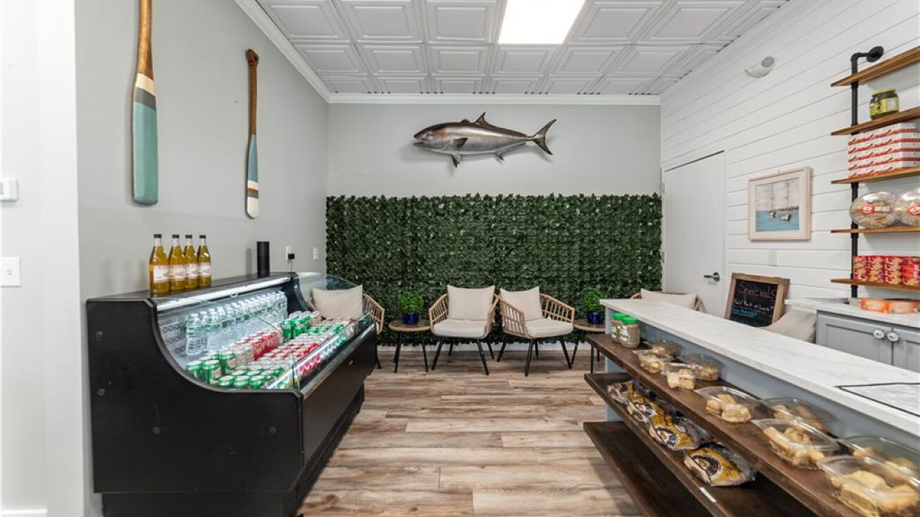 466 Heritage Rd, Southbury, CT 06488