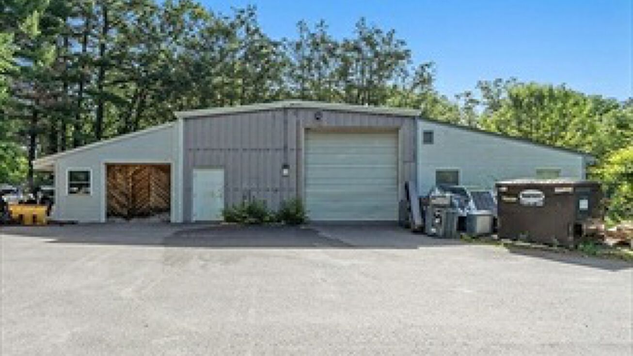 15 Jewett Rd, Sterling, MA 01564