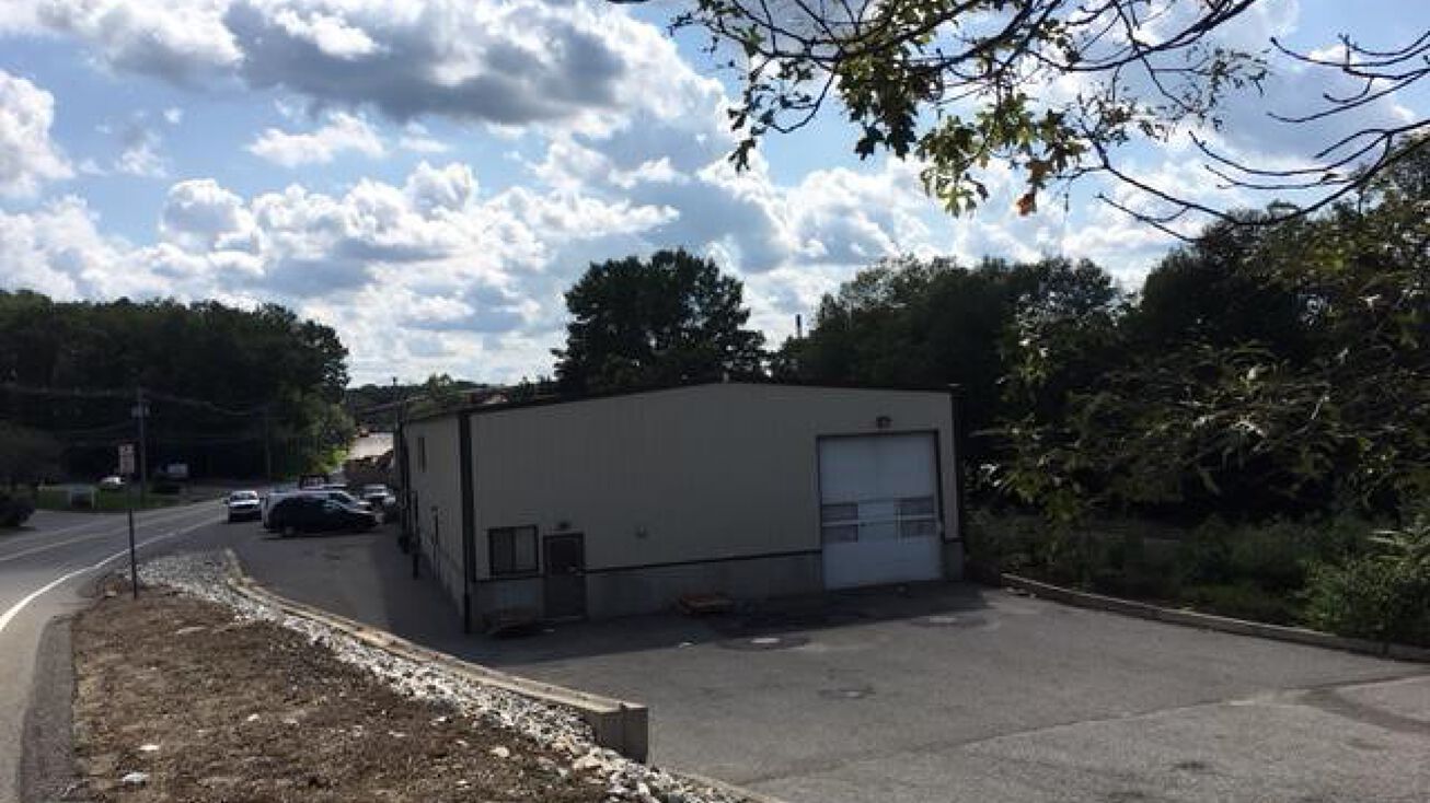 915 Pleasant St, Norwood, MA 02062