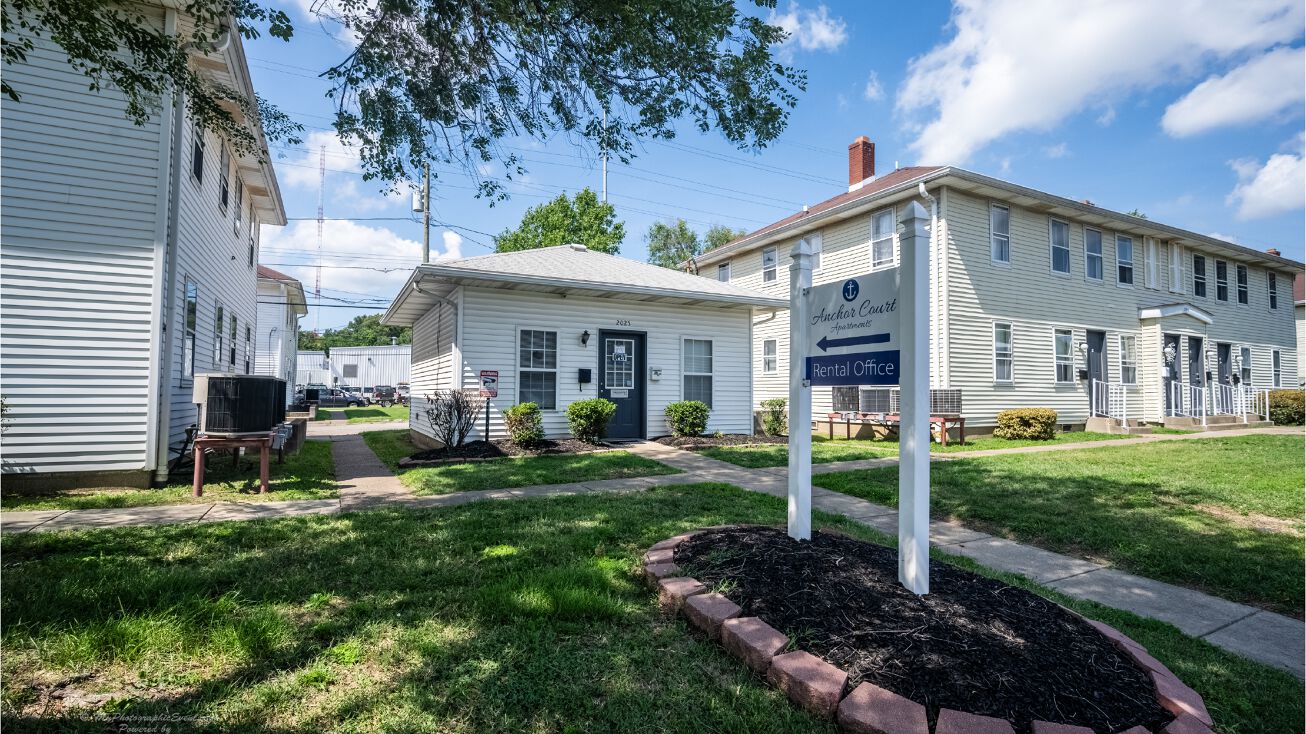 2025 W Columbia St, Evansville, IN 47712