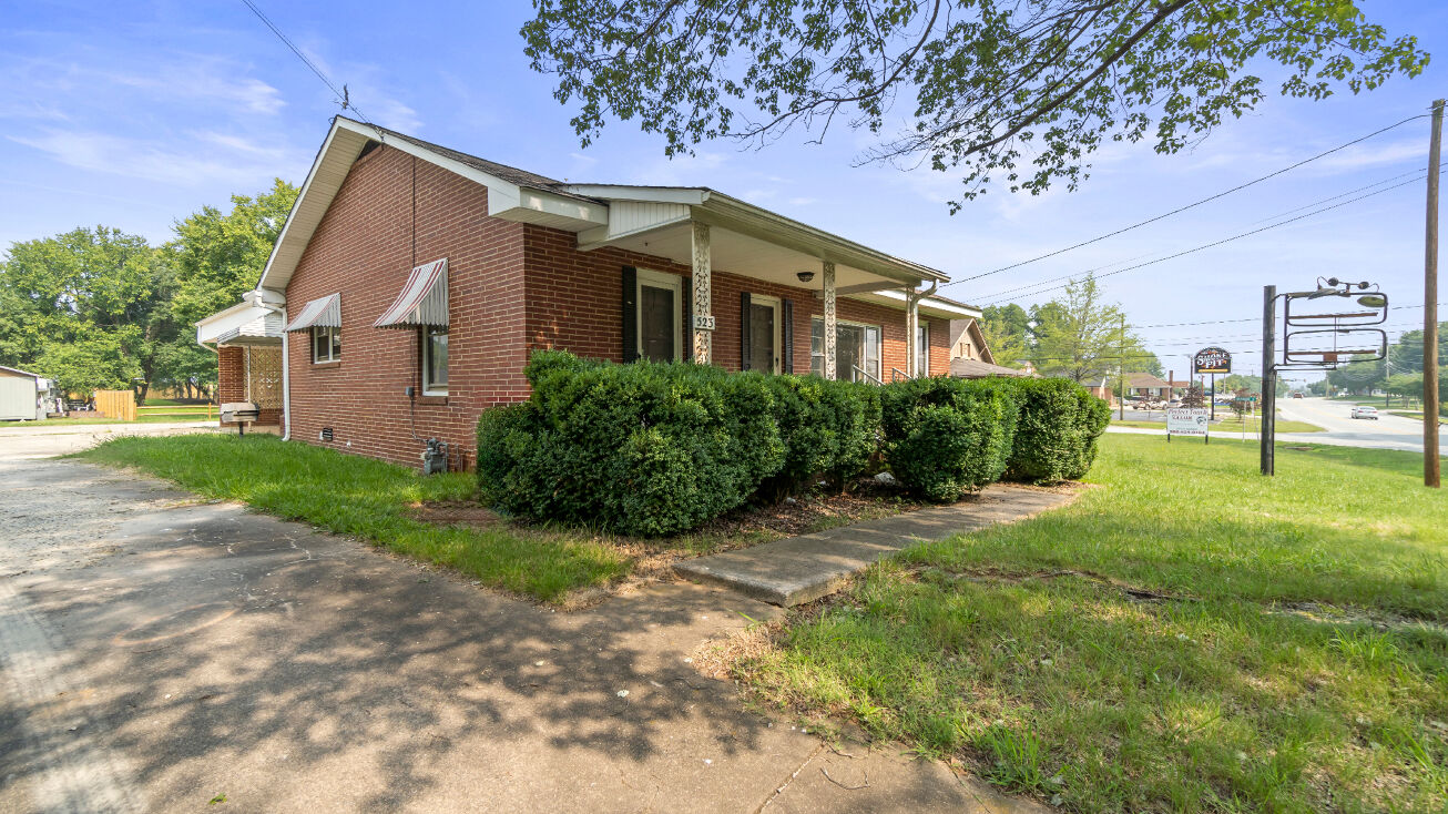 523 Faith Rd, Salisbury, NC 28146