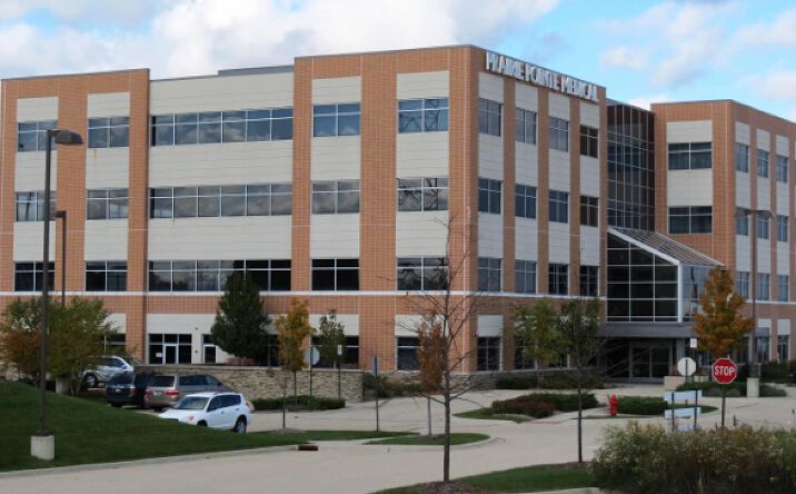 Pictures of Office property located at 4885 Hoffman Blvd, Hoffman Estates, IL 60192 for sales - image #1