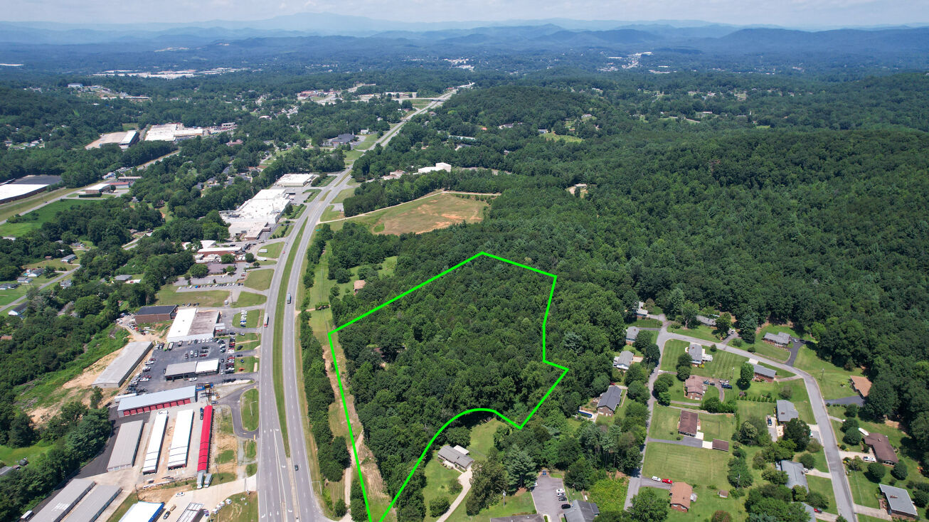 2115 Hickory Blvd, Lenoir, NC 28645