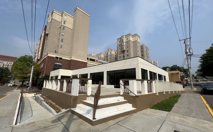 Pictures of Mixed Use, Office, Retail property located at 1501 White Ave, Knoxville, TN 37916 for sales - image #1