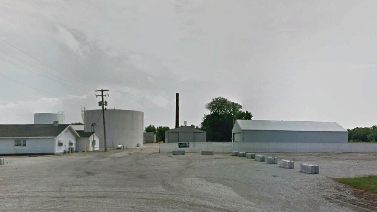 Thompson Ave, Hoopeston, IL 60942