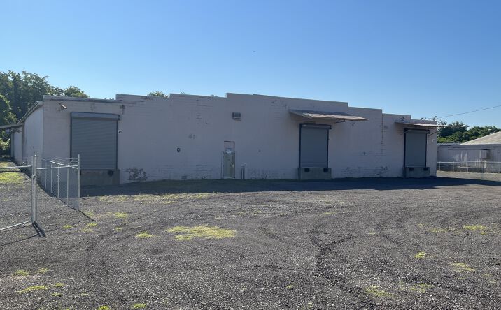 Pictures of Industrial property located at 591 N Council Ave, Gallatin, TN 37066 for sales - image #1