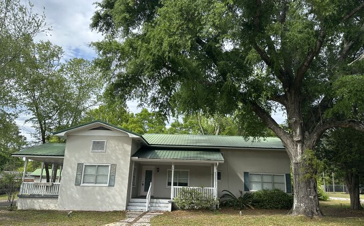 Pictures of Retail, Office property located at 426 W James Lee Blvd, Crestview, FL 32536 for sales - image #1