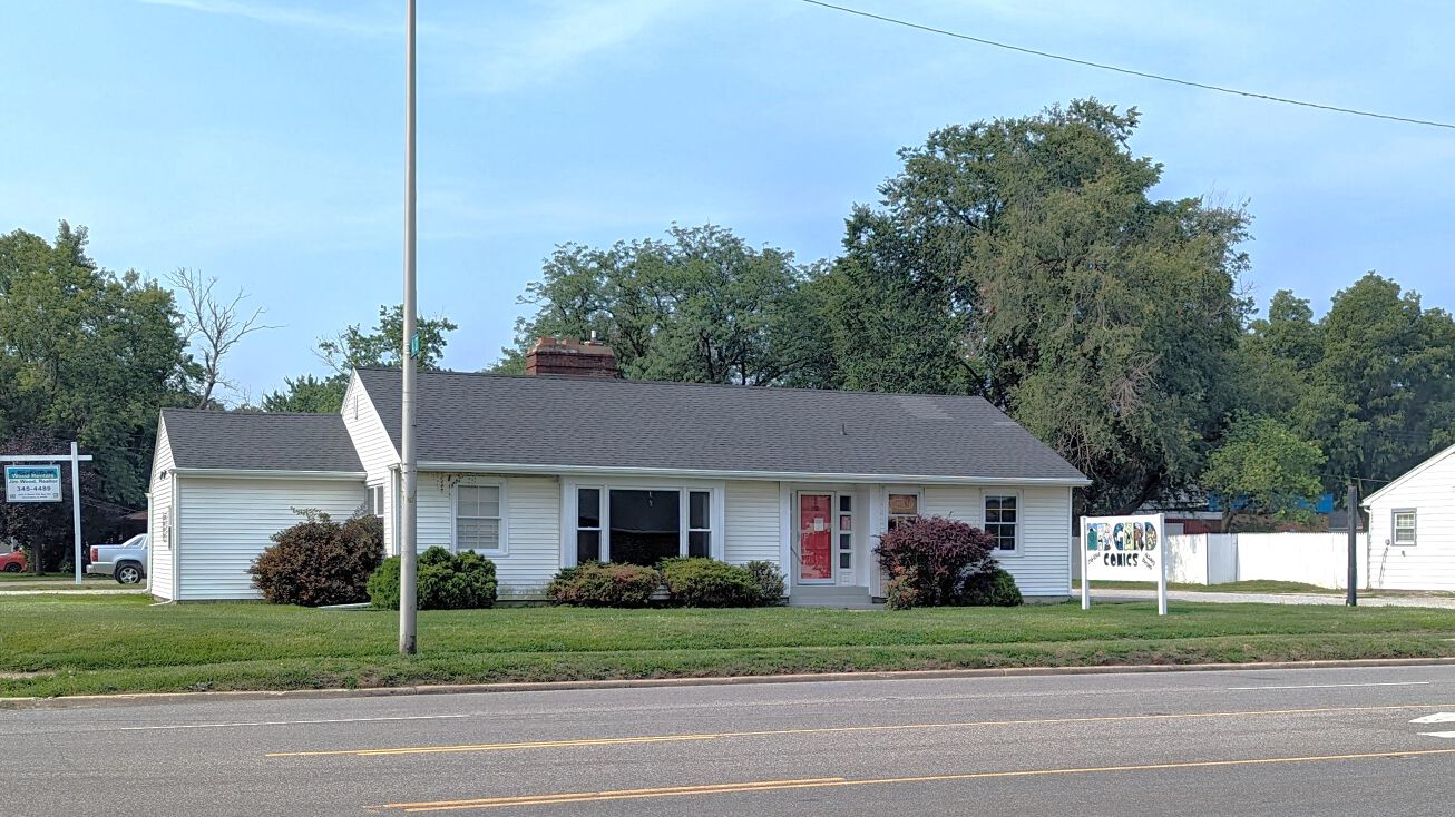 102 W Lincoln Ave, Charleston, IL 61920