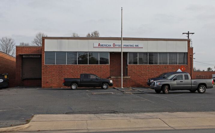 image of property at 3847 CORPORATION CIR Charlotte NC 28216-3418