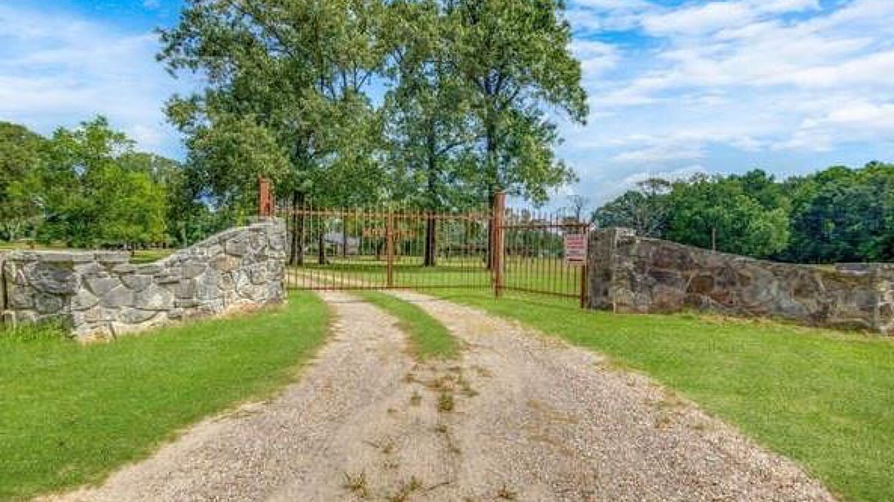 119 Bearden Ln, Huffman, TX 77336