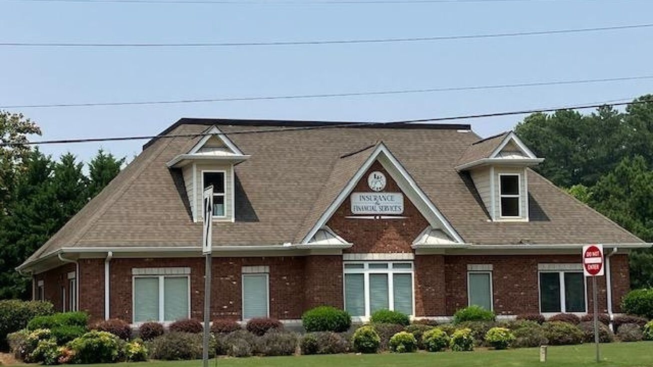 1857 W McIntosh Rd, Griffin, GA 30223