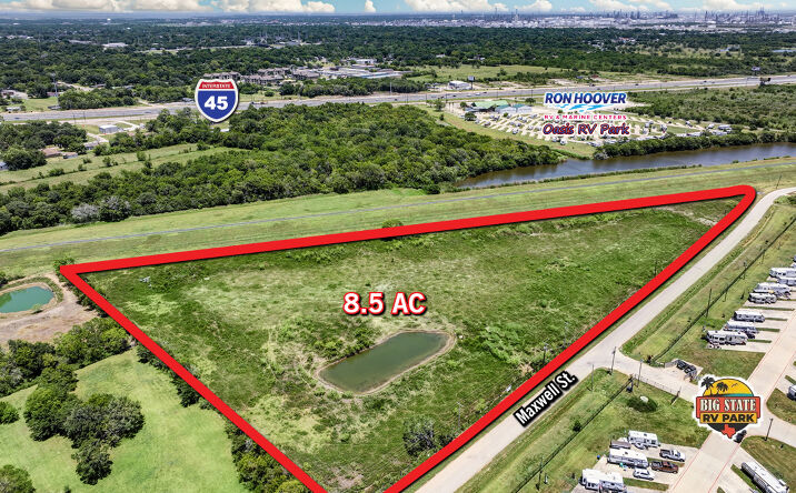 Pictures of Land property located at 2602 Maxwell St, La Marque, TX 77568 for sales - image #1
