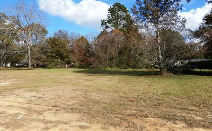 Pictures of Retail property located at 1010 N Main St, Atmore, AL 36502 for sales - image #1